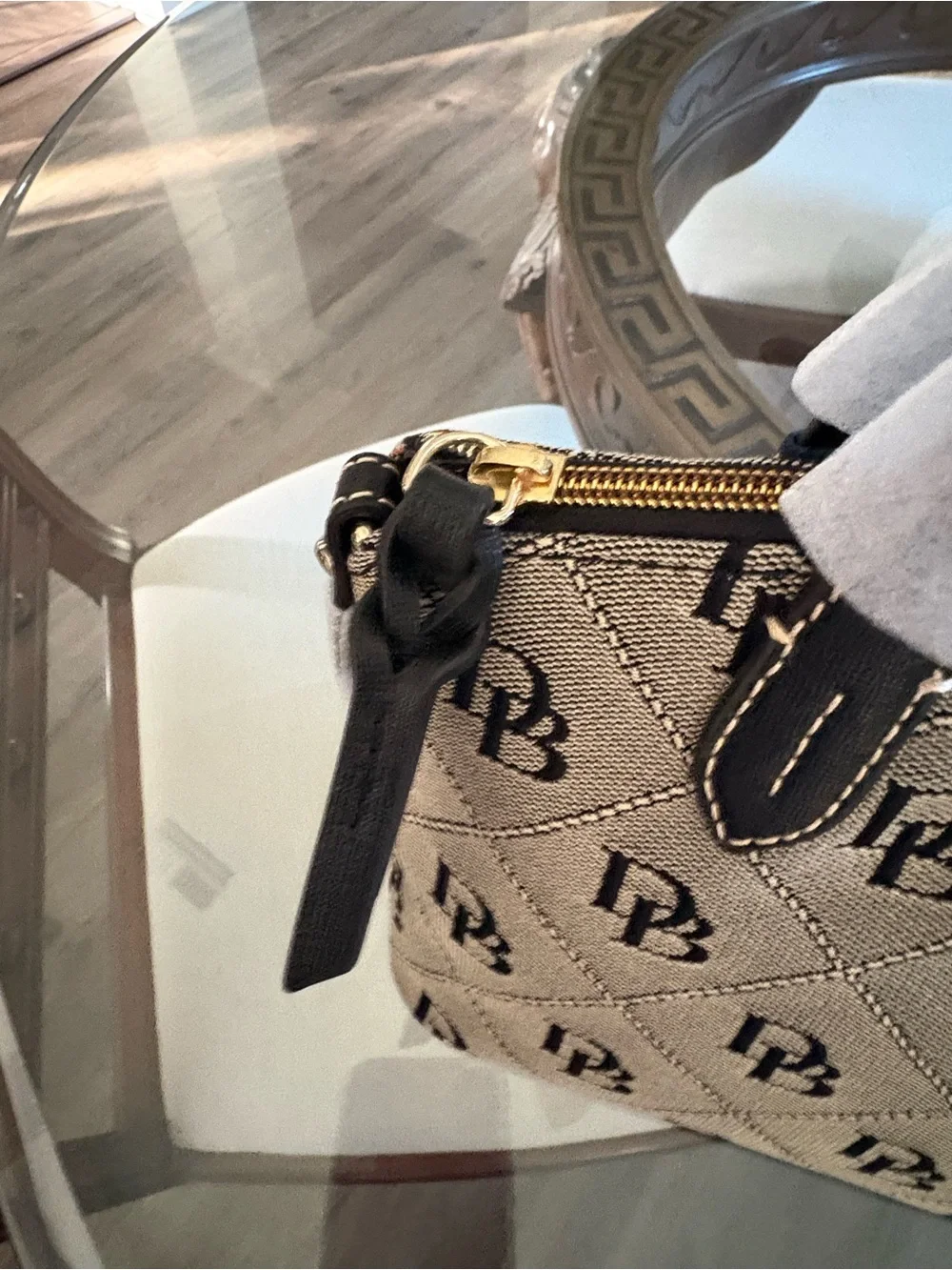 🖤🖤DOONEY & BOURKE SMALL MONOGRAM SATCHEL/CROSSBODY BAG!🖤🖤